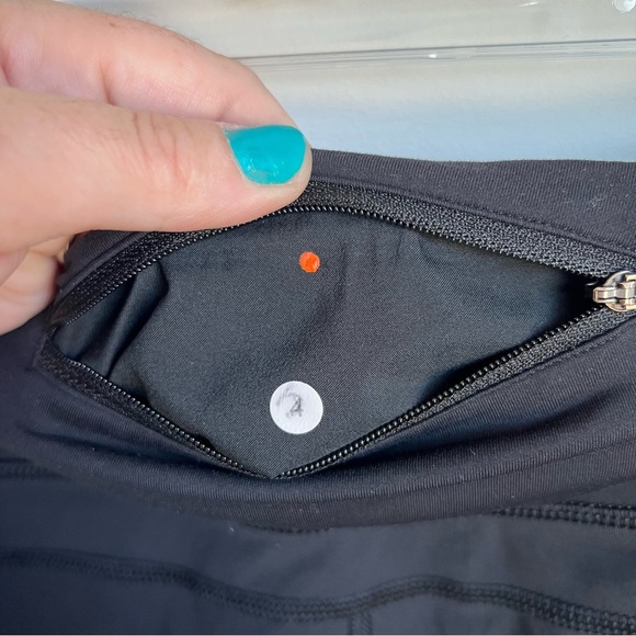 lululemon Black & Teal Leggings - Size 4 - Picture 9 of 9